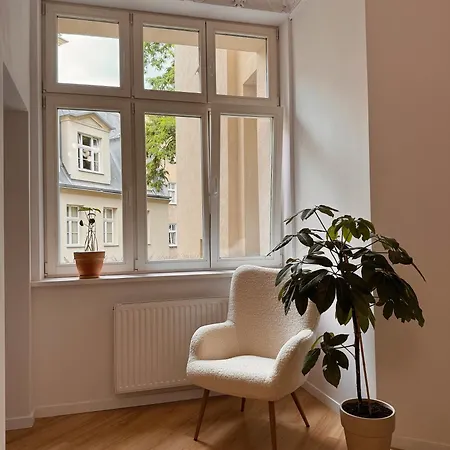 Honey Nook Apartment 3 Minutes From The Center Poznan Exterior photo